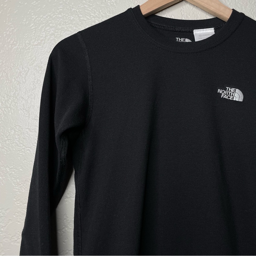 The North Face Women’s Long Sleeve Workout Active Top - Picture 5 of 12